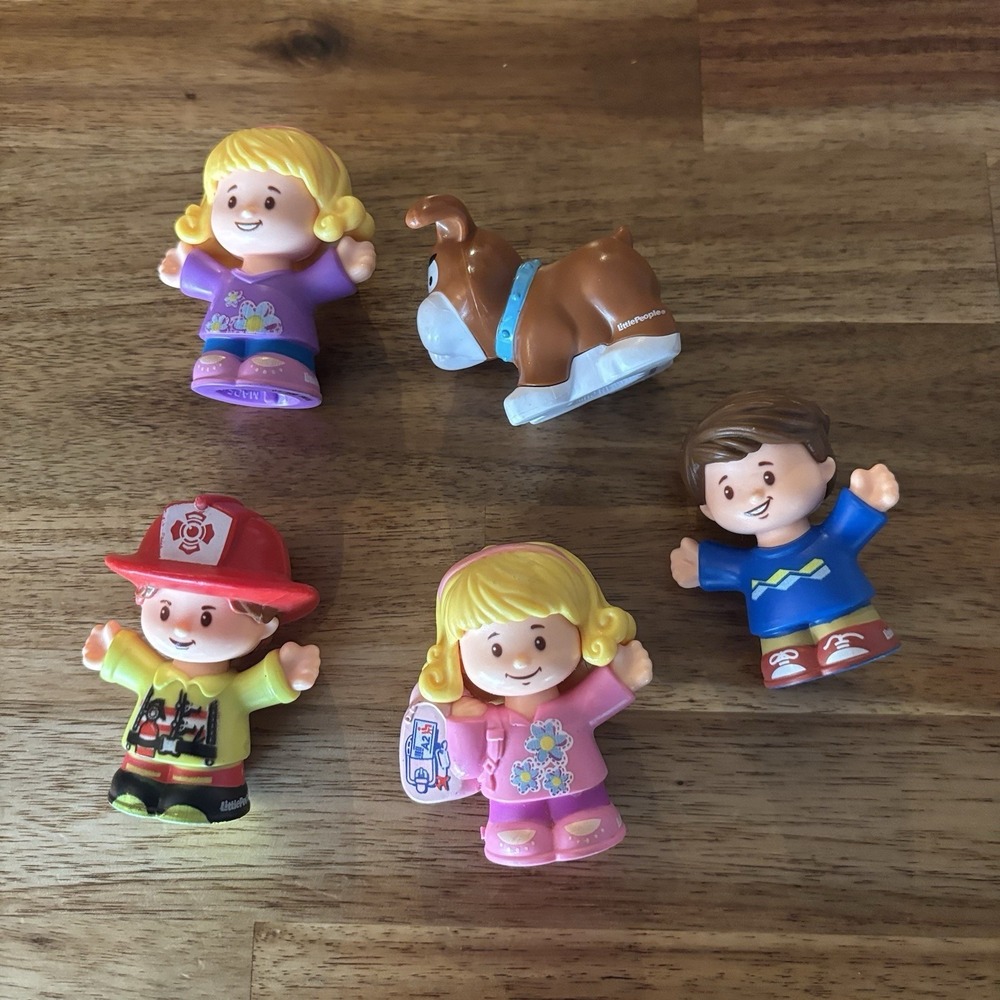 Fisher Price Little People Lot Of 5 / 2 Girls , Fireman, Boy , Dog Toys Preowned